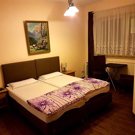 Pension Balkan Eisenhüttenstadt Екстериор снимка